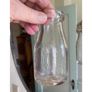 Alderney Dairy Co. NJ New Jersey Half Pint Embossed VINTAGE Milk Bottle UCP 51